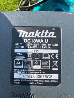 Makita baterie BL1815G + nabijacka + kufrik - 4