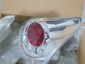 Predam Nove TOYOTA VERSO 2013-2018 815510F130 - 4