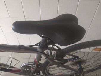 Trekingovy bicykel TREK 7300FX Aluminium, Shimano, 700 x 35 - 4