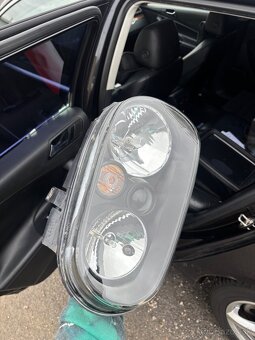 Predne svetla na golf 4 - 4