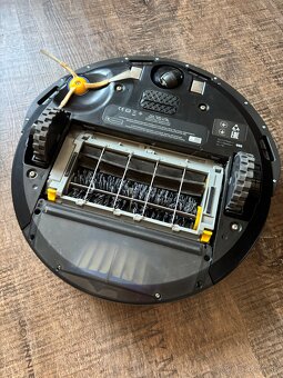 Robotický vysávač iRobot Roomba 696 Wifi - 4