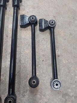 Zadné ramená Nissan patrol - 4