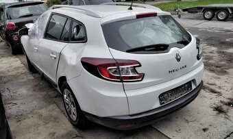 Renault Megane III Grantour 1.6 2010 predám PIATE DVERE, MOT - 4