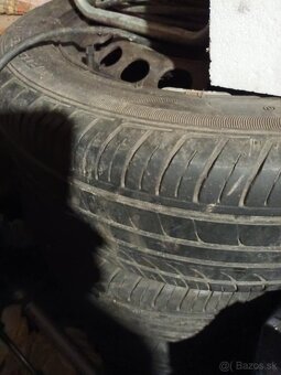 Predám letné pneumatiky 215/55 R16 - 4