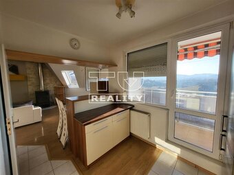 ZARIADENÝ 4+KK BYT, ŽILINA-HÁJIK, PETZVALOVA UL., LOGGIA... - 4