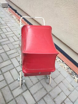 Retro kočík pre bábiky - 4