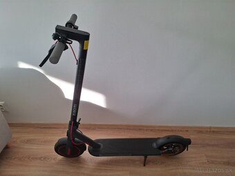 Elektrická kolobežka Xiaomi Mi Scooter 4 Pro - 4