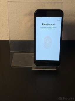 Predám Apple iPhone SE 2020 128GB Black Stav nového telefónu - 4