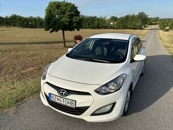 Hiundai i30 AC KOMBI - 4