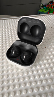 Samsung Galaxy Buds 2 - 4