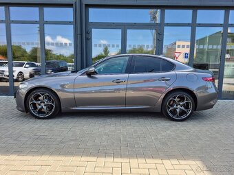 Alfa Romeo Giulia 2.2 JTDM Veloce AT AWD - 4