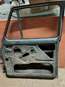 Predám na Skoda 1000mb pravé predné dvere - 4