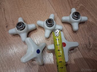 Retro porcelánové kohútiky na starú batériu (5 ks) - 4