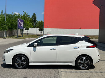 Nissan Leaf N-Connecta 40KWH V ZÁRUKE 360 STUPŇOVÁ KAMERA - 4