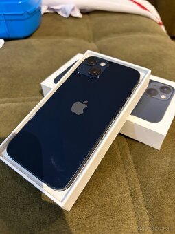 Apple iPhone 13 256GB - 4
