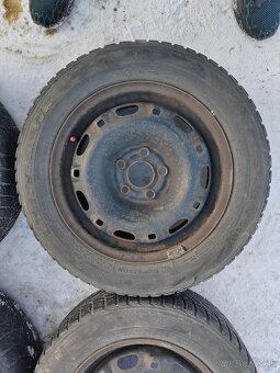 Zimné pneumatiky s plechovými diskami - 4