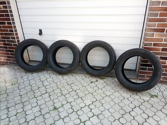 predám pneum. - 4