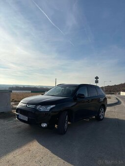 Mitsubishi Outlander 3 2.2 110 je 4x4 - 4