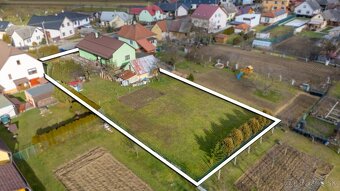 NA PREDAJ rodinný dom + stavebný pozemok - 1613 m2 - 4