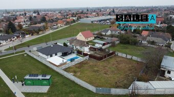 Exkluzívny stavebný pozemok pri železničnej stanici v Sládko - 4