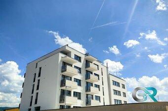 Skolaudovaná novostavba Ponúkame Vám na predaj 3 izbový byt - 4