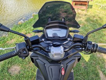 Aprilia SRGT 125 - 4