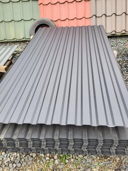 Trapezovy plech T14 Alucink,8019Mat,9005Mat,7016Mat3009 - 4