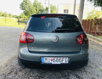 VW Golf 5 - 4