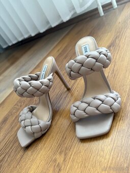 Steve Madden šľapky na opätku (veľ. 39) - 4