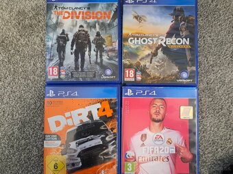 Predám Playstation 4 s príslušenstvom - 4