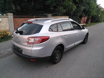 Renault Megane Grandtour III 1.5dci - 4