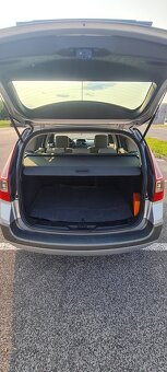 Renault Megane Grandtour 1.5 - 4