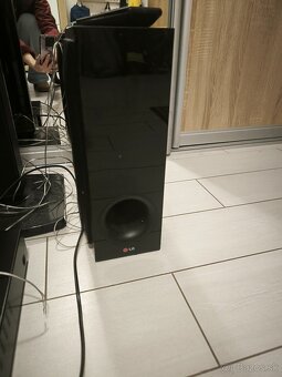 Predám lacno domáce kino LG - 4