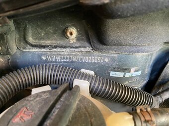 VW Sharan 2,0 tdi - 4