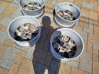 Elektróny Ford 5 -108,r 17 predám. - 4