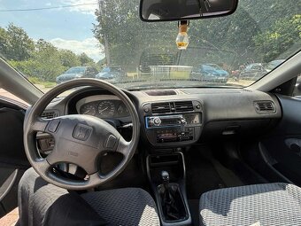 Honda Civic 1,5vtec - 4