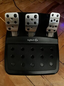 Volant Logitech G29 s pedálmi a radiacou pákou - 4