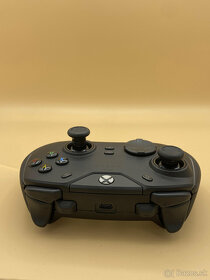 Razer Wolverine Chroma V2 -Controller pre Xbox a PC - 4