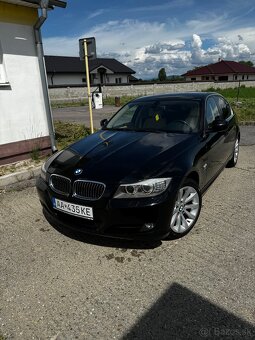 BMW 325i ixdrive - 4