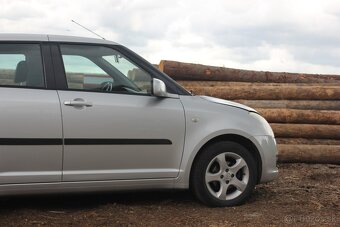 Suzuki SWIFT 1.3 - 4
