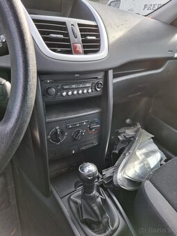 Rozpredám Peugeot 207 1.4Hdi 50kw 8HZ - 4