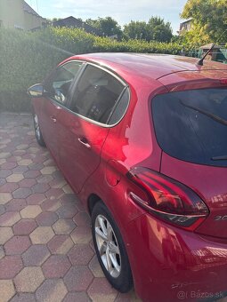 Predám peugeot 208 1,2 pure tech - 4