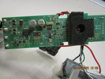PREDAM MOTOR + BATERIE NA VYSAVAC ELECTROLUX ZA 15€ - 4