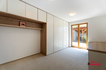 Moderná vila s prémiovým vybavením a investičným potenciálom - 4