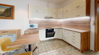 SÚBOR 2 BYTOV - SÍDL. JUH , TO - 4