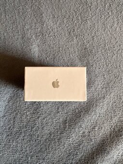 Apple AirPods Pro 3 - 4