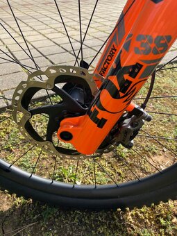 TREK REMEDY CARBON 27,5 velkosť L - 4