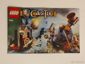 LEGO Castles 7091 Knight's Catapult Defense - 4