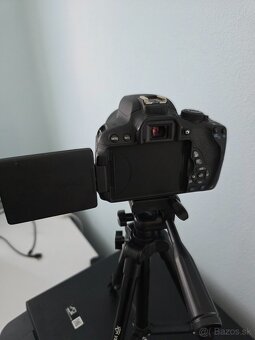 Canon Eos700D s objektivom - 4