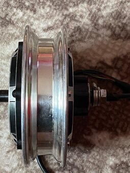 Zdravim predam motor kugo kirin M4pro - 4